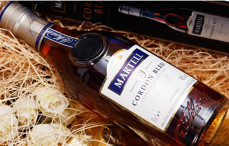 谢岗700毫升蓝带洋酒回收一瓶价格